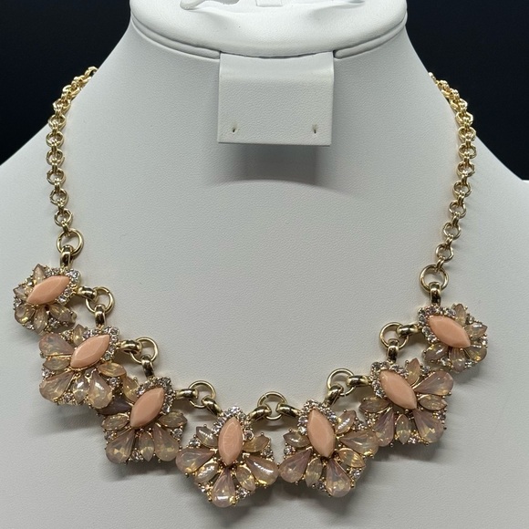 Chicoβs Gold Tone Statement Crystal Bib Necklace NWOT - Picture 1 of 6